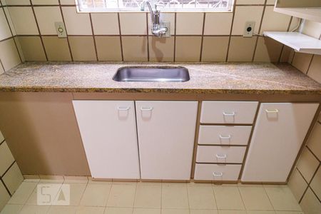 Apartamento para alugar com 90m², 2 quartos e 1 vaga Apartamento para alugar com 90m², 2 quartos e 1 vagaArmário da Cozinha