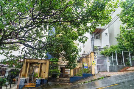 Apartamento para alugar com 90m², 2 quartos e 1 vaga Apartamento para alugar com 90m², 2 quartos e 1 vagaFachada