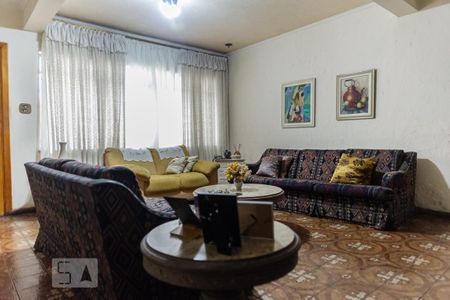 Casa à venda com 176m², 3 quartos e 2 vagasSala