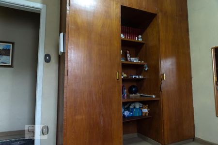 Casa à venda com 176m², 3 quartos e 2 vagasQuarto 2