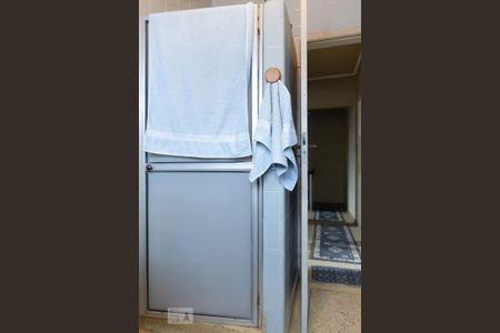 Casa à venda com 176m², 3 quartos e 2 vagasBanheiro 2