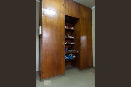 Casa à venda com 176m², 3 quartos e 2 vagasQuarto 2