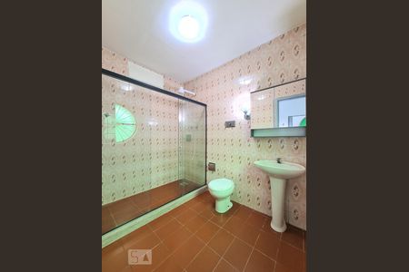 Banheiro de apartamento para alugar com 1 quarto, 45m² em Piedade, Rio de Janeiro
