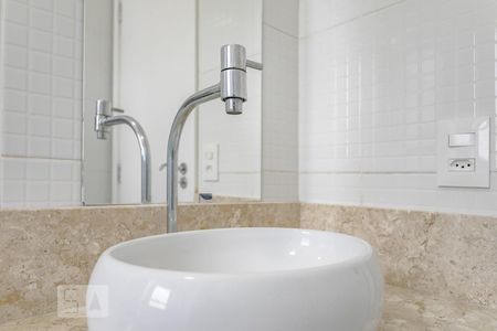 Apartamento para alugar com 72m², 3 quartos e 2 vagas Apartamento para alugar com 72m², 3 quartos e 2 vagasQuarto 1 - Suíte - Banheiro