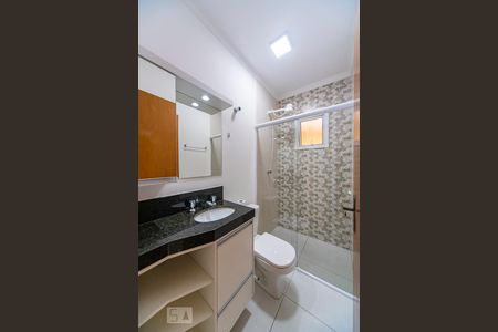 Banheiro  de apartamento para alugar com 2 quartos, 73m² em Vila Pires, Santo André