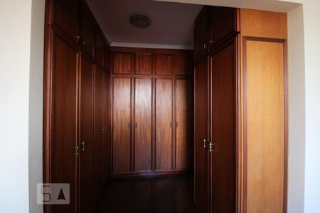 Apartamento para alugar com 256m², 4 quartos e 3 vagasQuarto 2