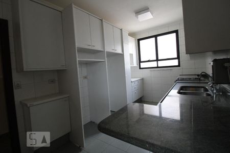 Apartamento para alugar com 256m², 4 quartos e 3 vagasCozinha