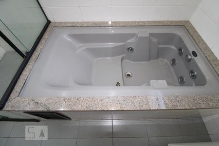 Apartamento para alugar com 256m², 4 quartos e 3 vagasSuíte do Quarto 2