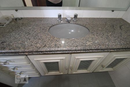 Apartamento para alugar com 256m², 4 quartos e 3 vagasSuíte do Quarto 1
