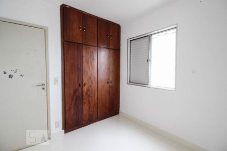 Quarto 1 de apartamento para alugar com 2 quartos, 50m² em Parque Sao Luis, São Paulo