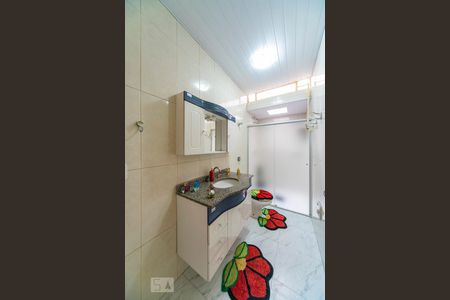 Banheiro  de casa à venda com 5 quartos, 270m² em Jardim, Santo André