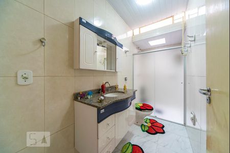 Banheiro  de casa à venda com 5 quartos, 270m² em Jardim, Santo André