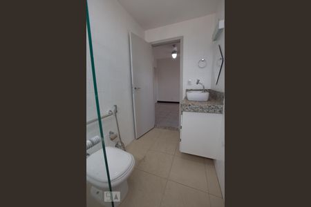 Banheiro de apartamento para alugar com 1 quarto, 33m² em Jardim Paulista, Ribeirão Preto