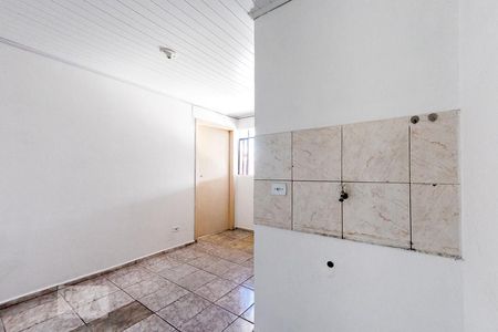 Sala e cozinha de casa para alugar com 1 quarto, 30m² em Cajuru, Curitiba