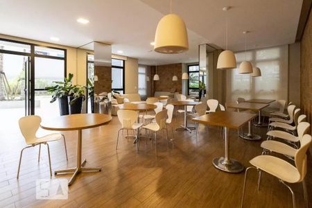 Apartamento para alugar com 62m², 2 quartos e 1 vaga Apartamento para alugar com 62m², 2 quartos e 1 vagaÁrea comum - Salão de festas