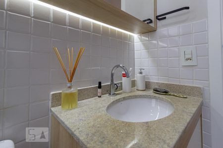 Apartamento para alugar com 62m², 2 quartos e 1 vaga Apartamento para alugar com 62m², 2 quartos e 1 vagaBanheiro 2
