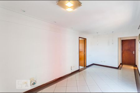 Sala de Apartamento com 3 quartos, 80m² Aparecida