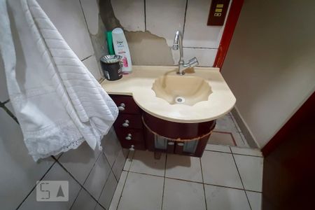 Casa à venda com 215m², 3 quartos e sem vagaBanheiro