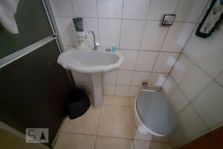 Casa à venda com 215m², 3 quartos e sem vagaBanheiro Suite