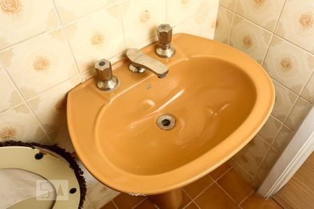 Casa à venda com 300m², 3 quartos e 2 vagas Casa à venda com 300m², 3 quartos e 2 vagasBanheiro