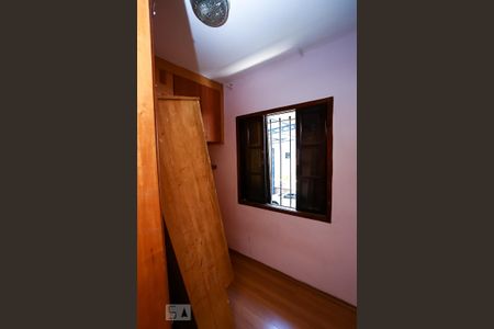 Casa à venda com 300m², 3 quartos e 2 vagas Casa à venda com 300m², 3 quartos e 2 vagasquarto 1