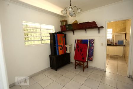 Casa à venda com 300m², 3 quartos e 2 vagas Casa à venda com 300m², 3 quartos e 2 vagassala jantar