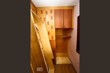 Casa à venda com 300m², 3 quartos e 2 vagas Casa à venda com 300m², 3 quartos e 2 vagasquarto 1