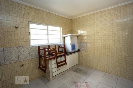 Casa à venda com 300m², 3 quartos e 2 vagas Casa à venda com 300m², 3 quartos e 2 vagascozinha