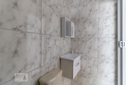 Banheiro de kitnet/studio para alugar com 1 quarto, 28m² em Ipiranga, São Paulo
