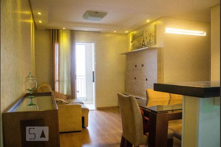 Sala de apartamento para alugar com 3 quartos, 75m² em Usina Piratininga, São Paulo