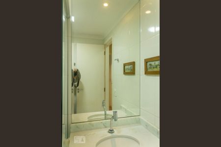 Apartamento à venda com 75m², 3 quartos e 2 vagasBanheiro