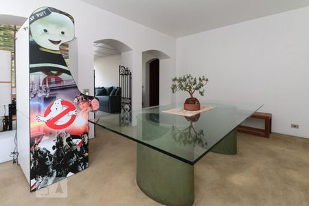 Apartamento à venda com 220m², 3 quartos e 2 vagas Apartamento à venda com 220m², 3 quartos e 2 vagasSala de jantar