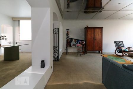 Apartamento à venda com 220m², 3 quartos e 2 vagas Apartamento à venda com 220m², 3 quartos e 2 vagasSala