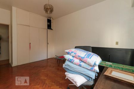 Apartamento à venda com 220m², 3 quartos e 2 vagas Apartamento à venda com 220m², 3 quartos e 2 vagasQuarto 1