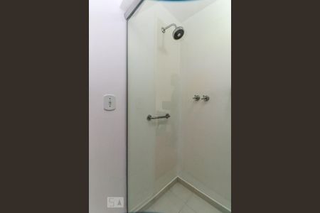 Apartamento à venda com 220m², 3 quartos e 2 vagas Apartamento à venda com 220m², 3 quartos e 2 vagasSuíte