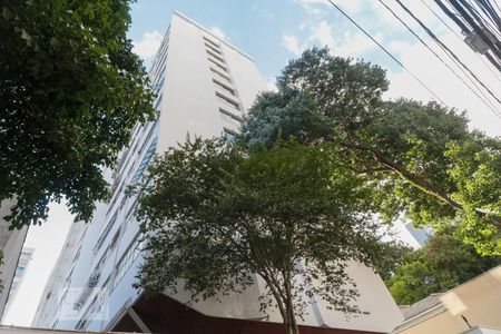 Apartamento à venda com 220m², 3 quartos e 2 vagas Apartamento à venda com 220m², 3 quartos e 2 vagasFachada