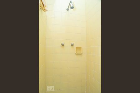 Casa à venda com 409m², 4 quartos e sem vagaBanheiro 