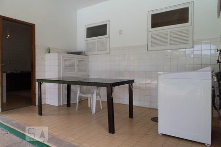 Casa à venda com 409m², 4 quartos e sem vagaLavanderia