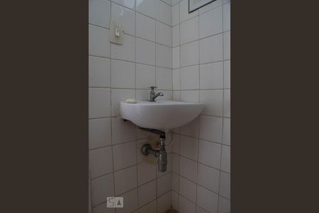 Casa à venda com 409m², 4 quartos e sem vagaBanheiro de serviço