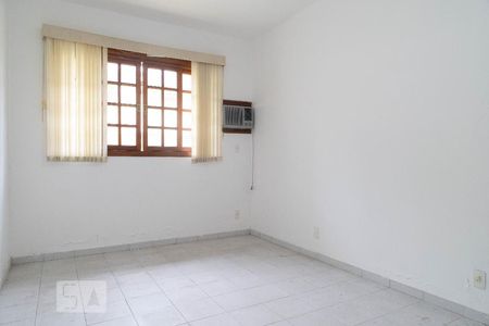 Casa à venda com 409m², 4 quartos e sem vagaSuíte