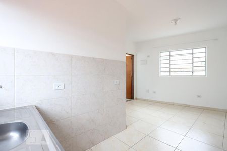 Sala e Cozinha de apartamento para alugar com 1 quarto, 33m² em Vila Mangalot, São Paulo