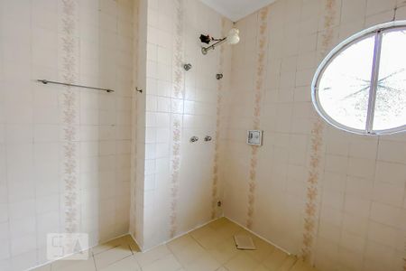 Casa à venda com 165m², 3 quartos e 2 vagasBanheiro da Suite