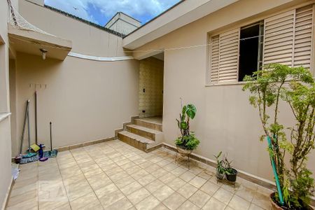 Casa à venda com 165m², 3 quartos e 2 vagasGaragem