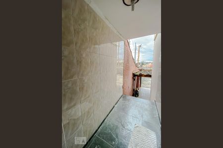 Casa à venda com 165m², 3 quartos e 2 vagasEntrada