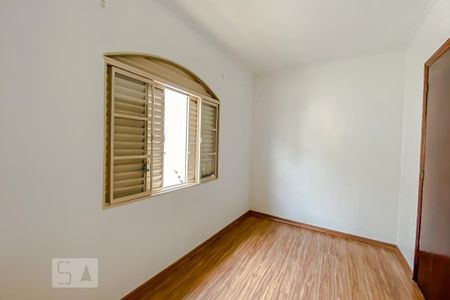 Casa à venda com 165m², 3 quartos e 2 vagasQuarto 2