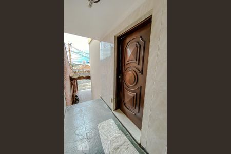 Casa à venda com 165m², 3 quartos e 2 vagasEntrada