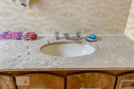 Casa à venda com 165m², 3 quartos e 2 vagasDetalhe Banheiro