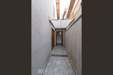 Casa para alugar com 80m², 2 quartos e 1 vaga Casa para alugar com 80m², 2 quartos e 1 vagaCorredor Lateral