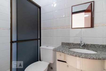 Casa para alugar com 80m², 2 quartos e 1 vaga Casa para alugar com 80m², 2 quartos e 1 vagaBanheiro da Suíte 2