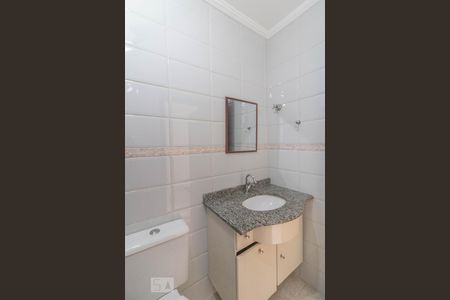 Casa para alugar com 80m², 2 quartos e 1 vaga Casa para alugar com 80m², 2 quartos e 1 vagaBanheiro da Suíte 2
